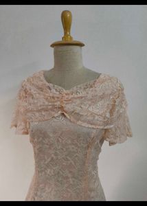 Elegant Lace Midi Dress