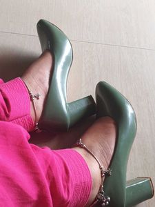 Pointed High Heels 👠😍
