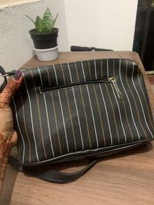 Fashionable Striped Crossbody Bag