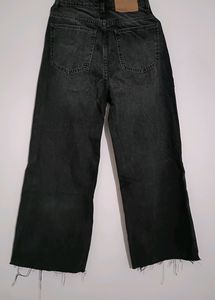 H&amp;M High Waist Straight Leg Denim👖