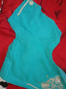 Crepe Festive Wear Saree With Blouse