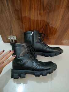 Sale🎀 Black Pinterest Ankle Length Boots 🖤🎧