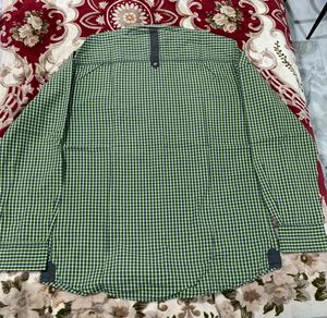 White House Men&#39;s Checkered Button-Down Shirt