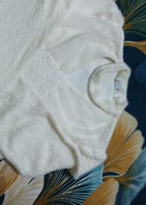 Woolen Top Lovely And Soft