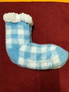 Comfy Blue Checkered Socks unused 10/10