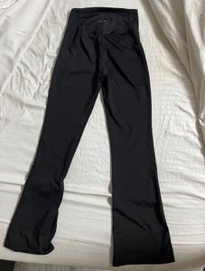 Black Criss Cross Waist Flared Leggings