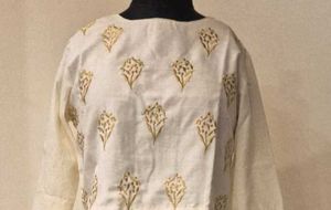 Embroidered skirt set