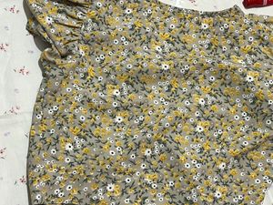 Cute Top For Women With Good Quality 🩷