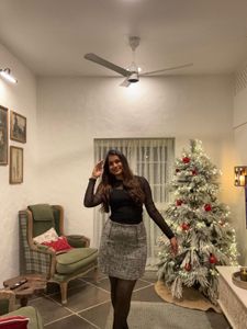 Stylish Gray Tweed Mini Skirt