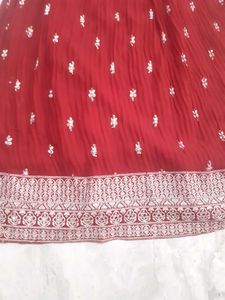 Elegant Maroon Gawon