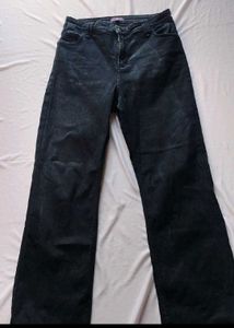 Black Beggie Flared Jeans For Women