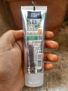 Garnier Vitamin C Serum Cleanser