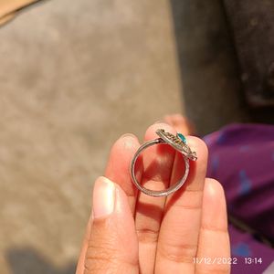 Finger Ring Not Adjustable