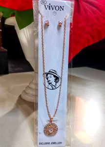 Sona Gold Earrings ,and Rosegold chain with stud