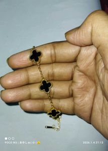 Clover Charm Bracelet symbol of good luck