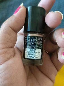 Nail polish sparing Stardust