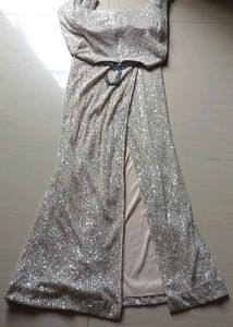 WOMAN SEQUIN MERMAID GOWN