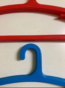 Hangers Plastic Pack of 6
