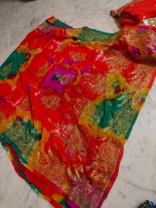 vintage aari 💯 work sareee available.  ..
