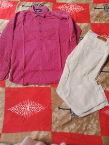 red shirt golden pant