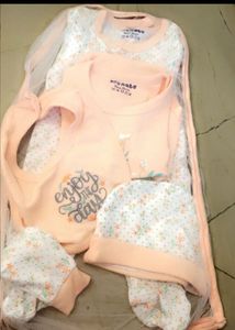 Combo Of Baby Clothing Set ♥️