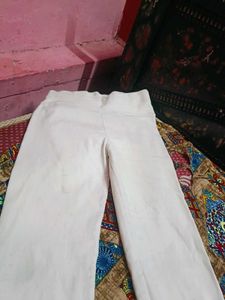 Stylish White Leggings