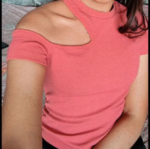 Chic Cutout Shoulder Top