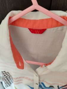 Kurta ( Branded N  Collared, Buttoned )