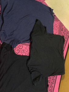 T-Shirt &amp; Floral Top Bundle - Size M. 2 Xl