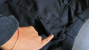 Men&#39;s White Kurta Set