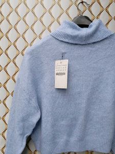 New With Tag Korean Blue Crop Baggy High neck