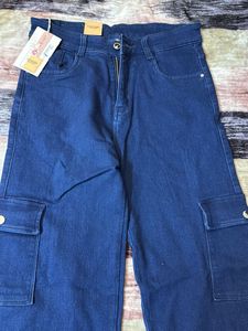 Cargo Jeans - Trendy & Stylish!