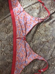 Van Huesen Bra (never Worn )