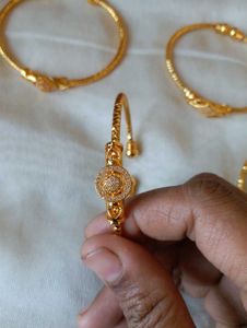 Branded Golden Kada