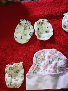 Baby Hat &amp; Mitten Set