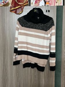 Trendy Striped Turtleneck Sweater