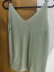 Knitted top in light green
