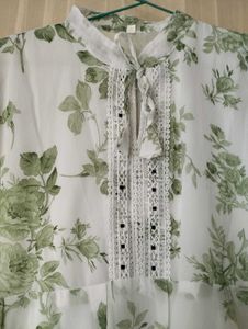 Floral Print Top💚