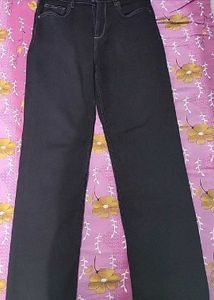 Roadster Black Straight Fit Jeans