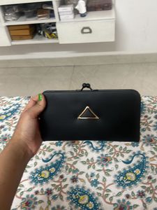 Black Clutch 👛