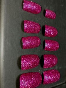 Set Of 1 Pink Glitter Nails Only For 199