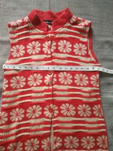 Red Floral Sleeveless Cardigan