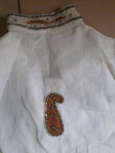 mens White Kurta with Embroidery