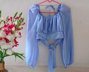 Chic Blue Tie-Front Crop Top