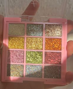 New - Glitter Eyeshadow Pallete (new &amp; unused)