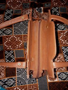 BROWN SLING/Handbag BAG🤎