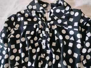 Funky Geometric Print Crop Top