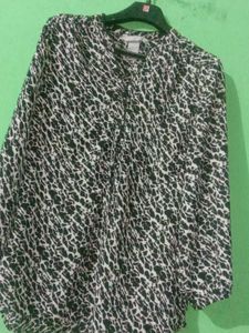 Black And White  Top Elegance -- Special Discount!