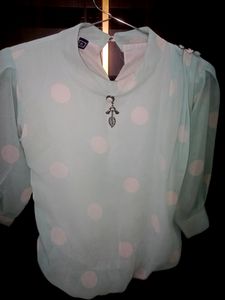 Ye Top White And Sky-blue Colour Me H