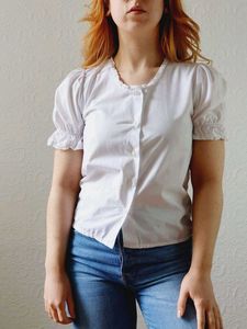 New With Tag Cute Korean Puff Crop Shirt